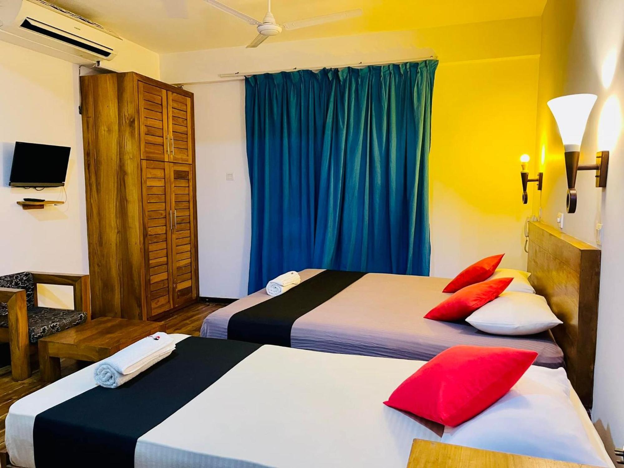 Hotel Sea Line Ґалле Екстер'єр фото