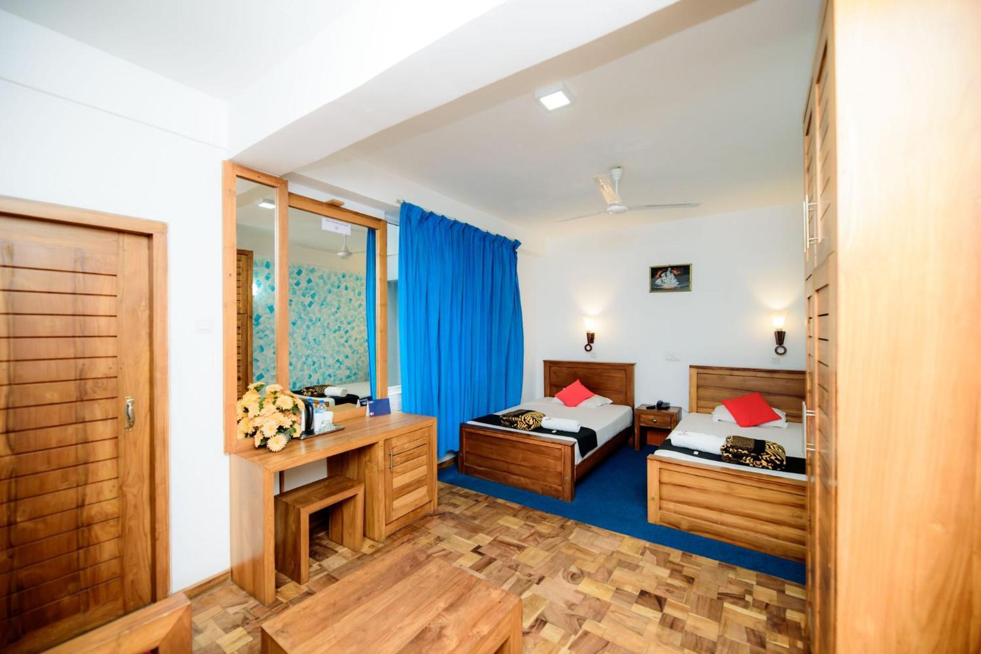 Hotel Sea Line Ґалле Екстер'єр фото